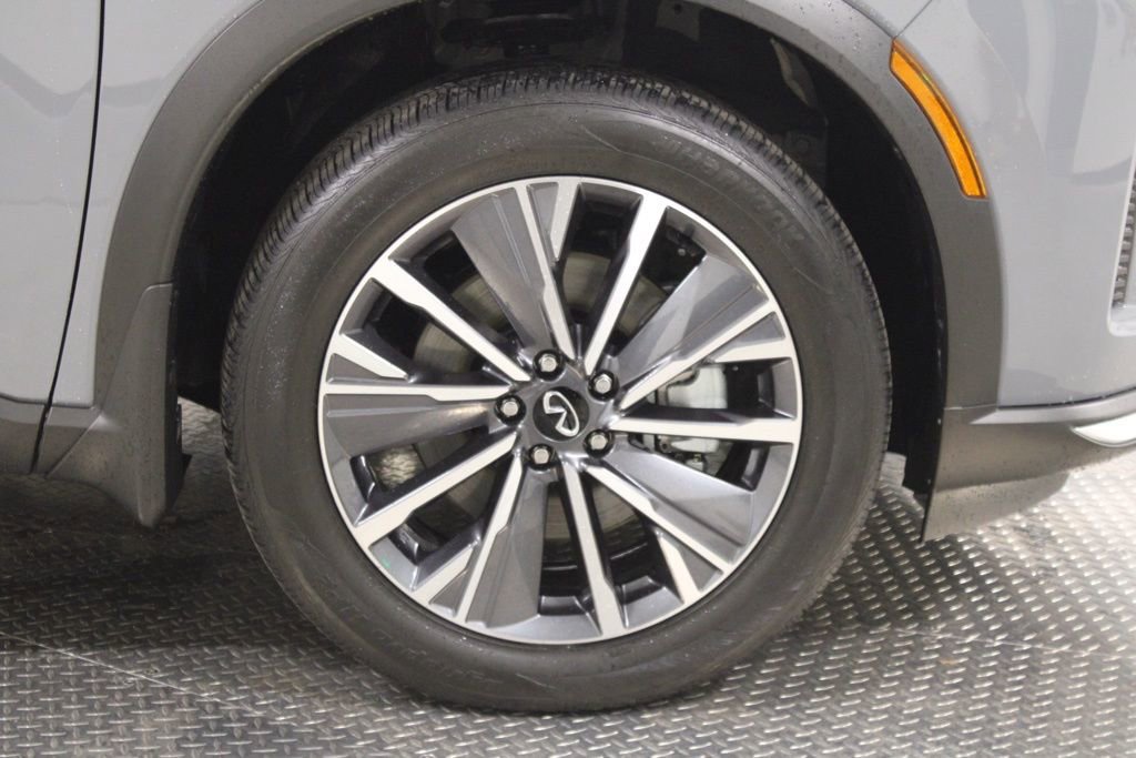 Certified 2026 INFINITI QX60 Luxe w/ Cargo Package image 16