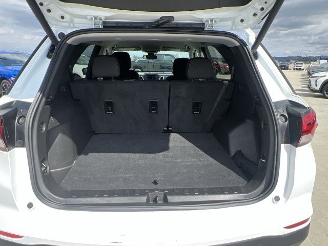Used 2023 Chevrolet Equinox LT image 25