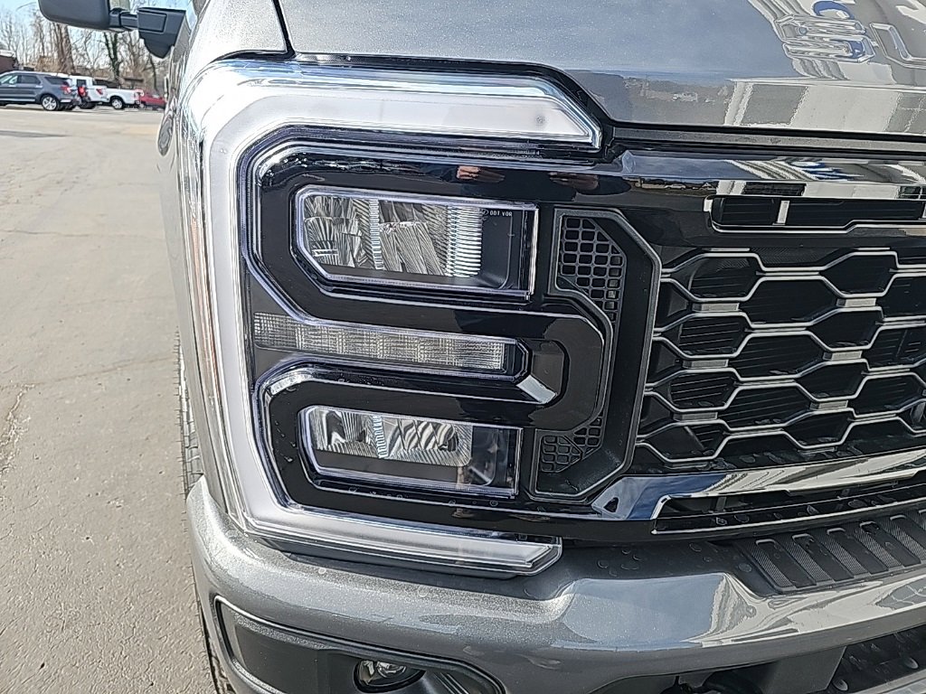 New 2025 Ford F250 Lariat w/ Lariat Ultimate Package image 7