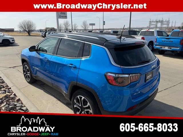 Used 2022 Jeep Compass Limited image 8