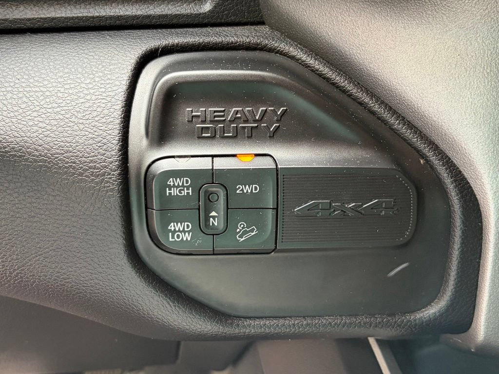 Used 2021 RAM 2500 Big Horn w/ Level B Equipment Group AWD/4WD image 17