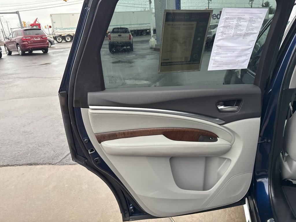 Used 2020 Acura MDX SH-AWD w/ Technology Package image 32