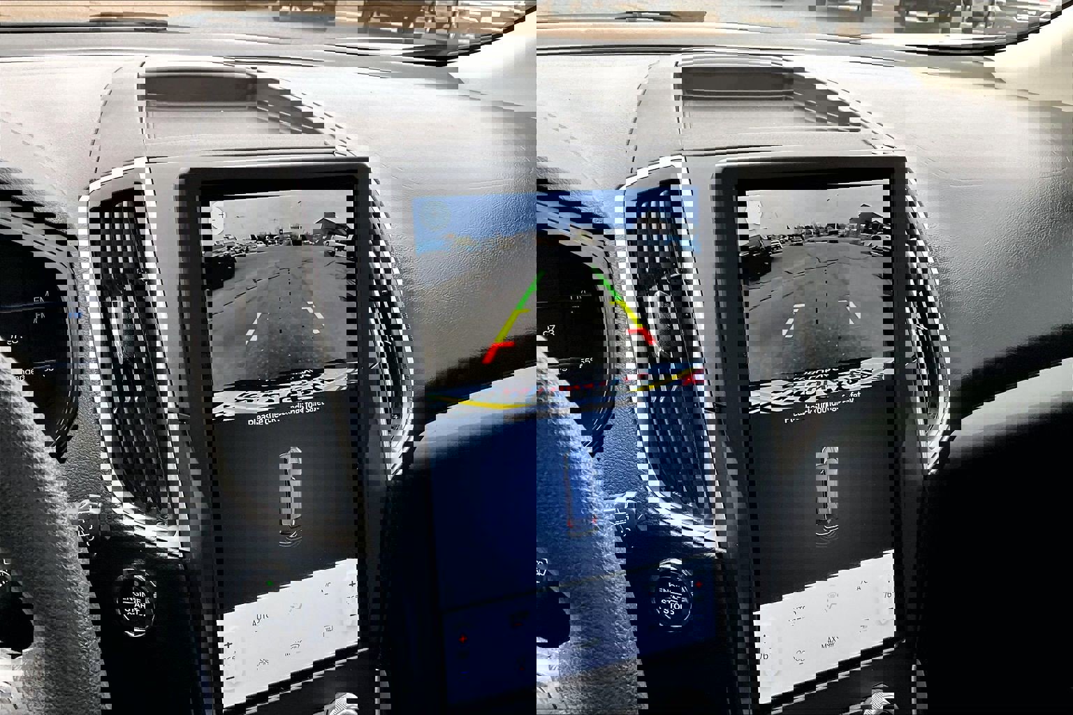 Used 2022 Ford Edge SE image 14