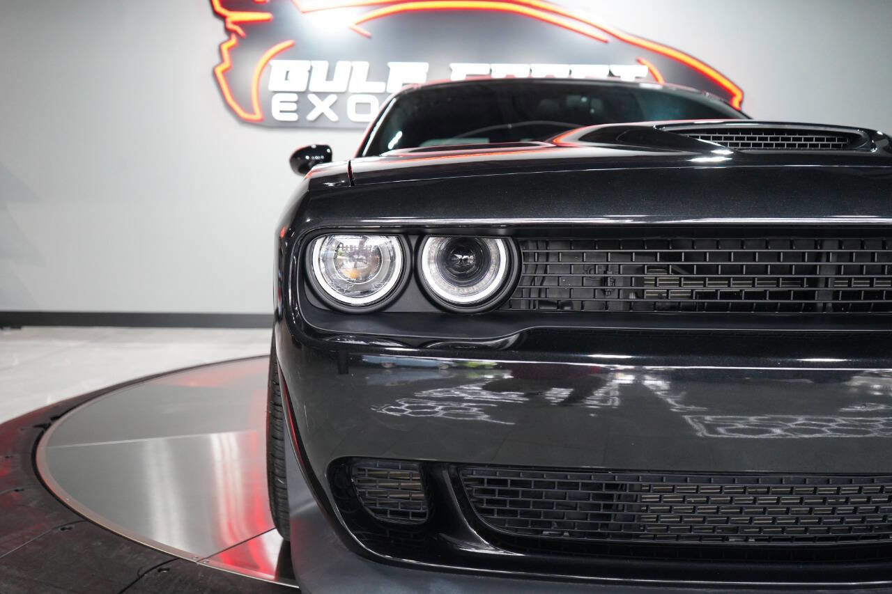 Used 2015 Dodge Challenger SRT Hellcat image 24