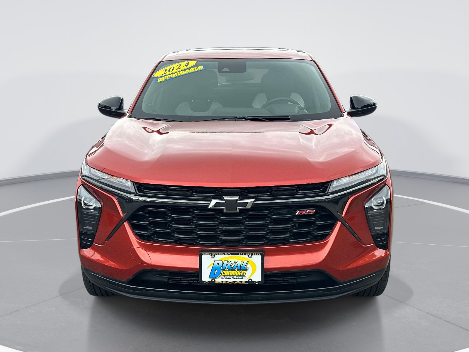 Certified 2024 Chevrolet Trax RS w/ Sunroof Package FWD image 2
