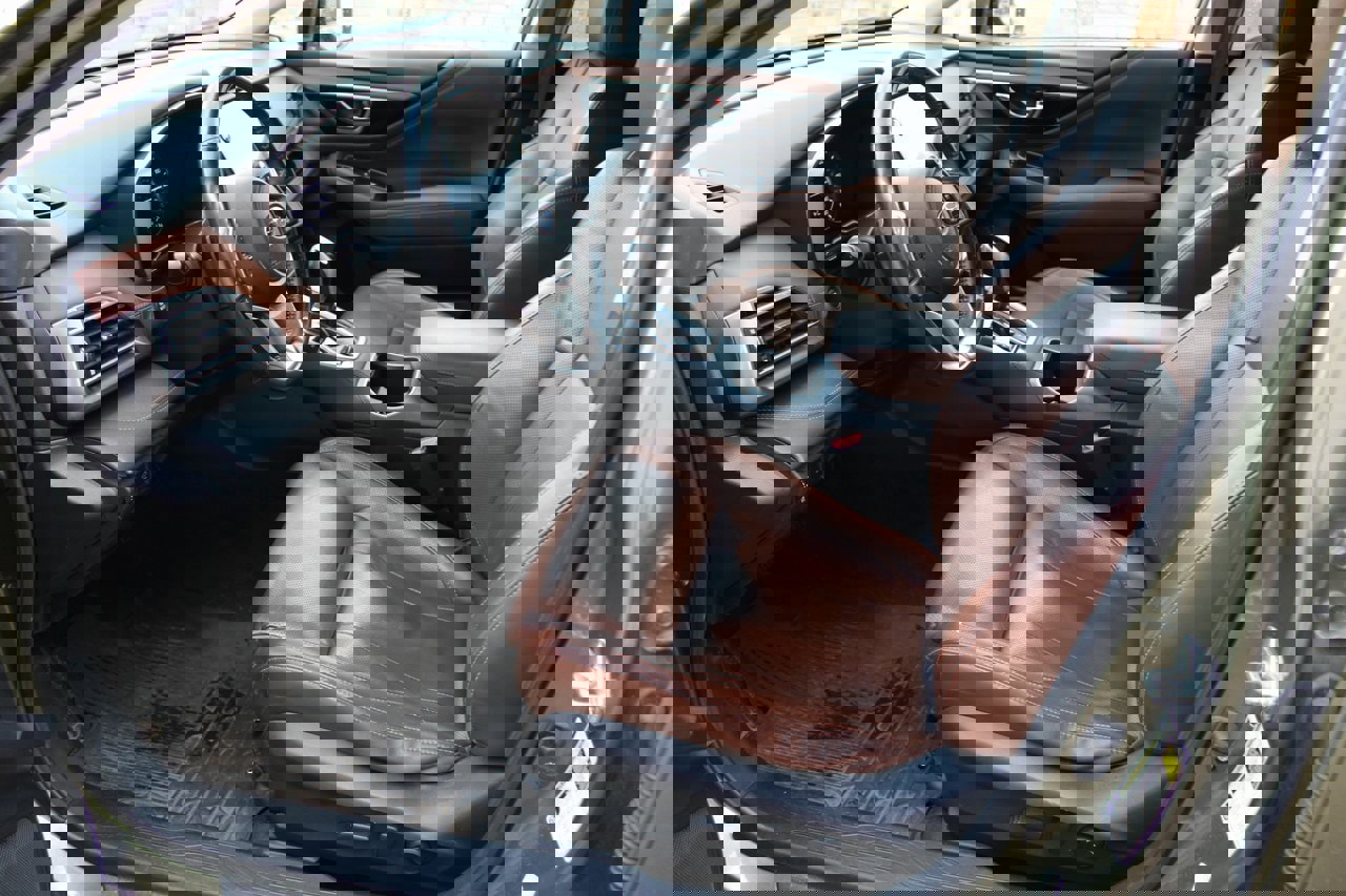 Used 2021 Subaru Outback Touring XT image 15