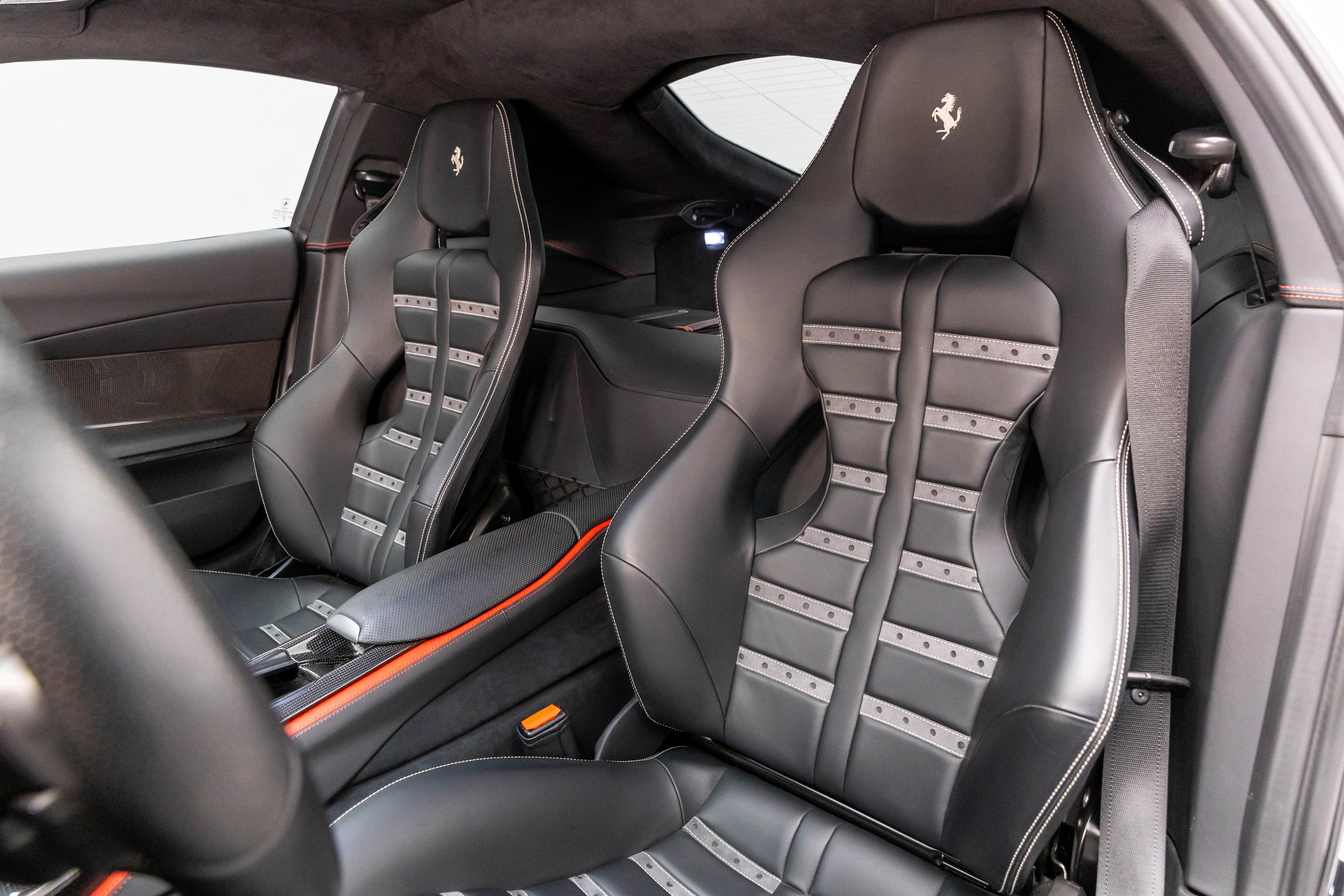 Used 2019 Ferrari 812 Superfast image 58