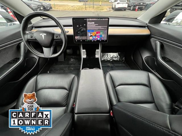 Used 2018 Tesla Model 3 Long Range video 2