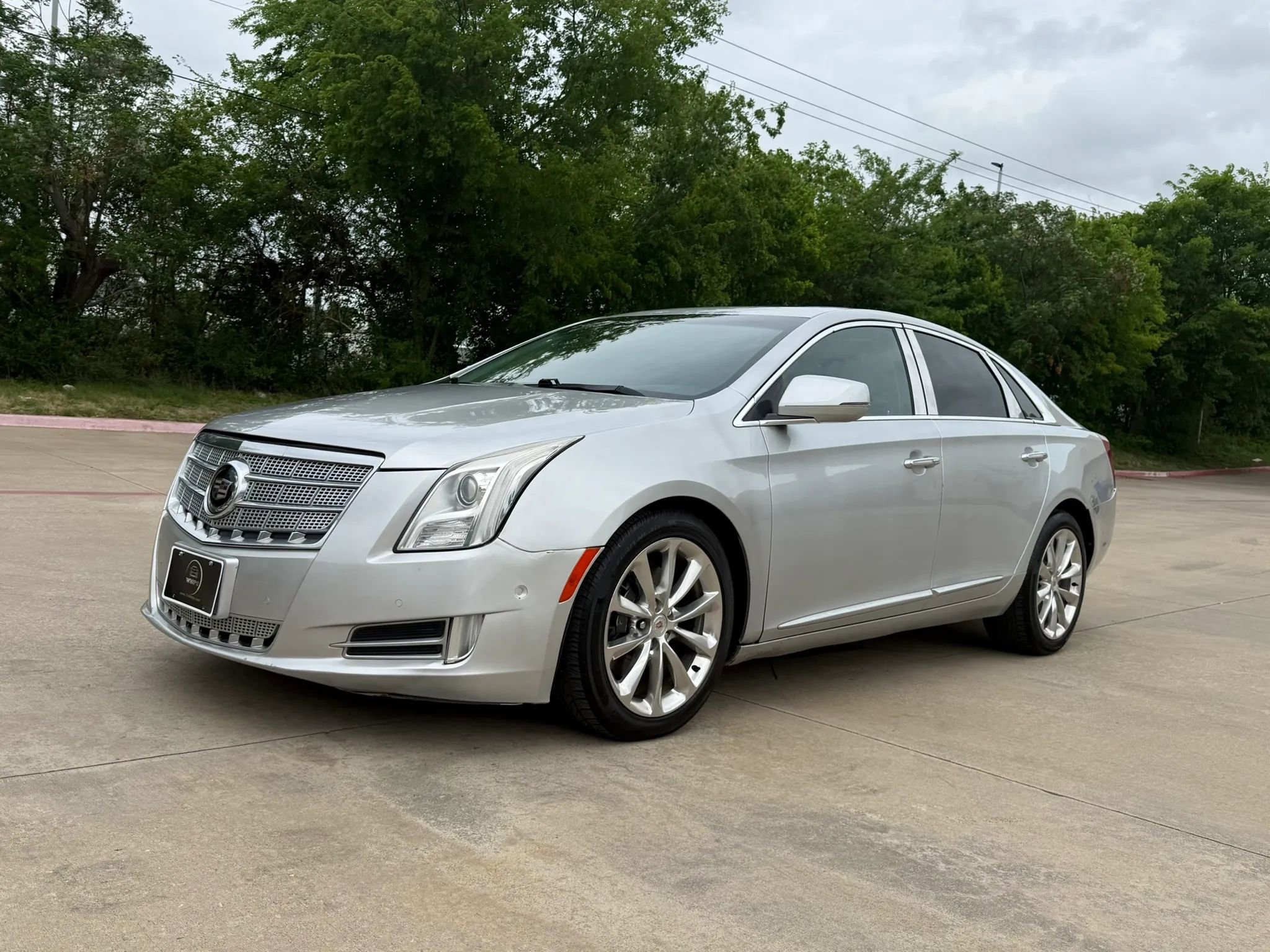Used 2014 Cadillac XTS Platinum image 2