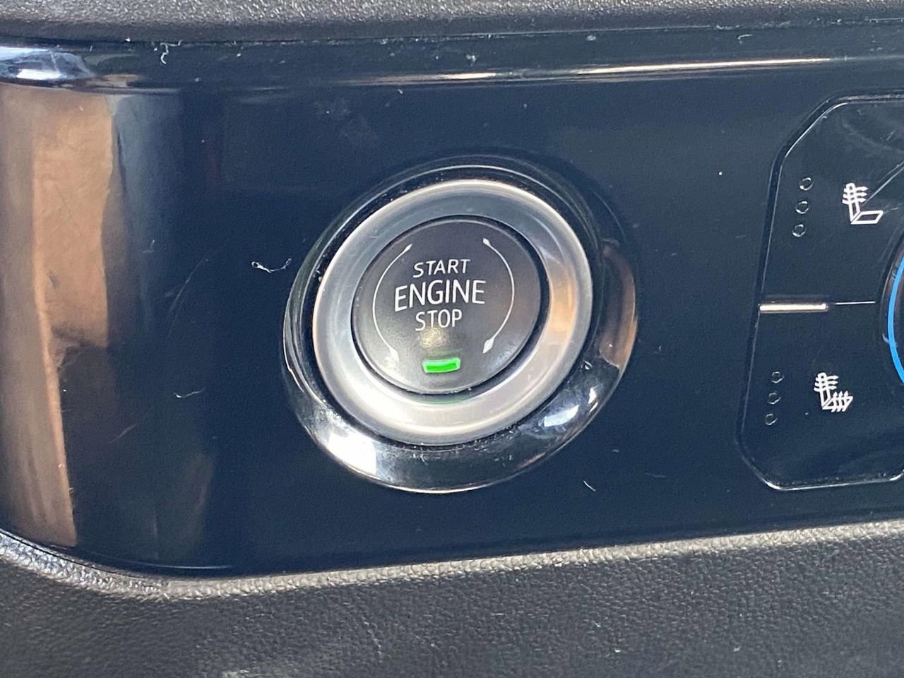 Used 2024 GMC Sierra 1500 SLT image 24