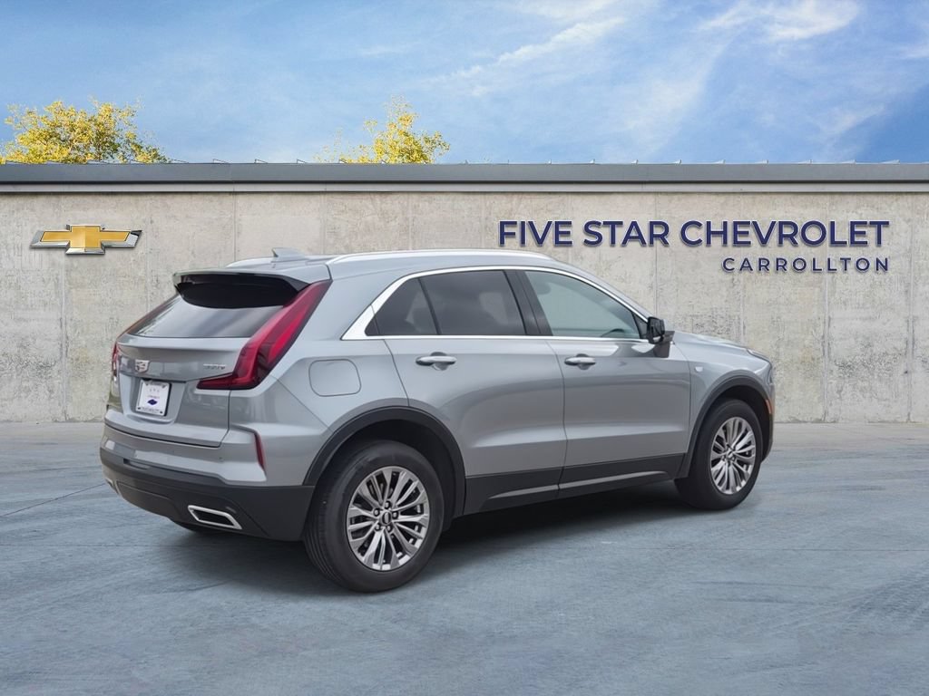 Used 2025 Cadillac XT4 Premium Luxury FWD image 8