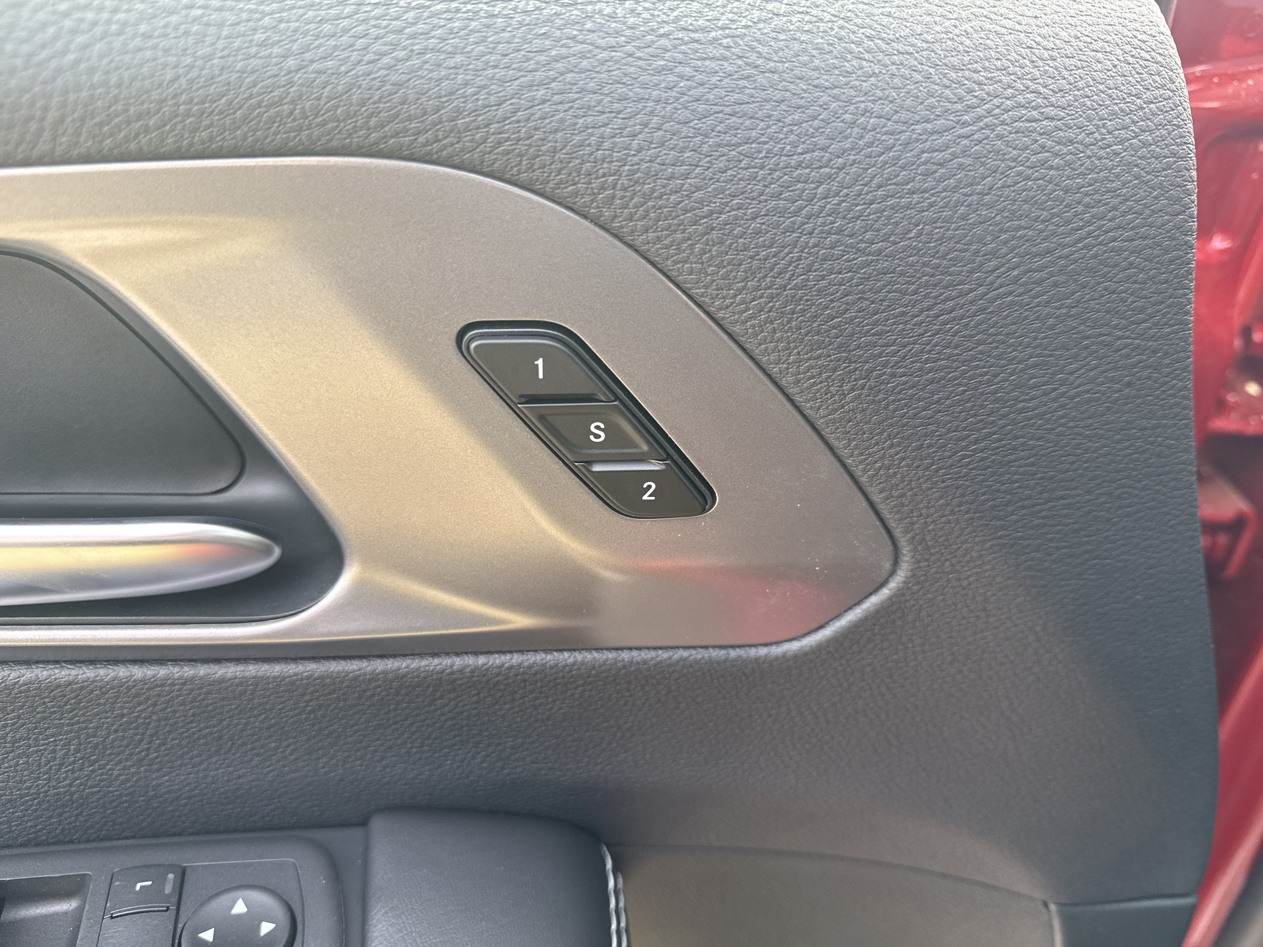 New 2026 Chrysler Pacifica Select FWD image 12
