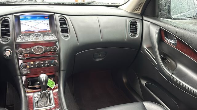 Used 2017 INFINITI QX50 2WD w/ Premium Plus Package image 11