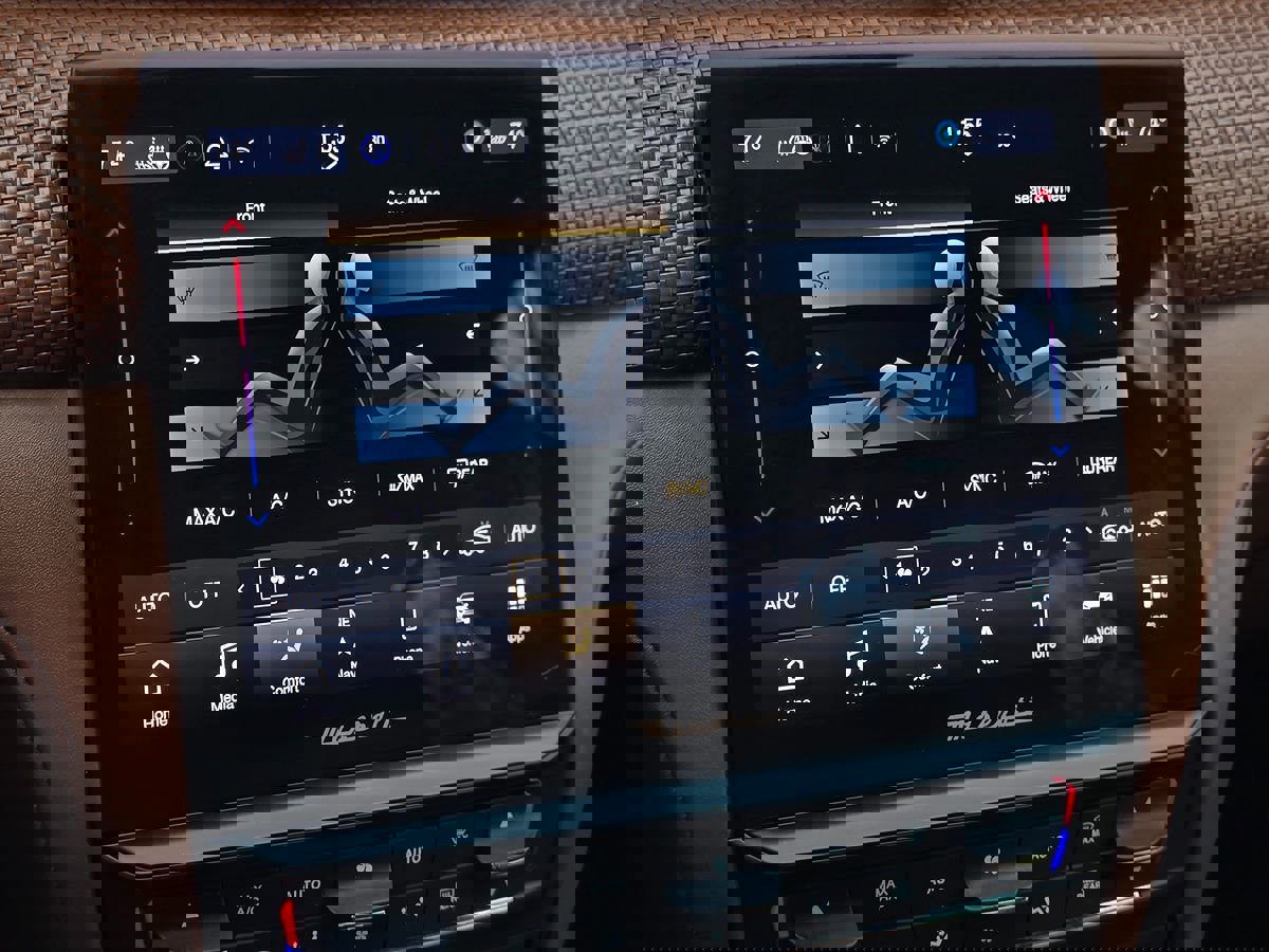 Used 2022 Maserati Quattroporte Modena image 34