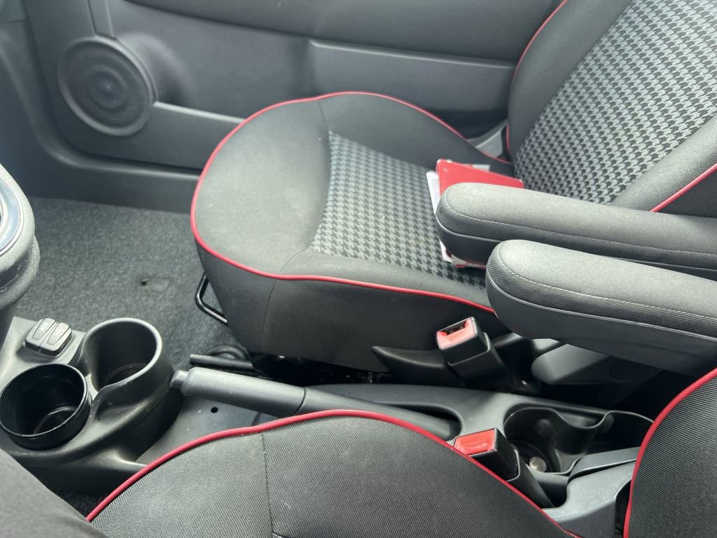 Used 2017 FIAT 500 Pop image 19