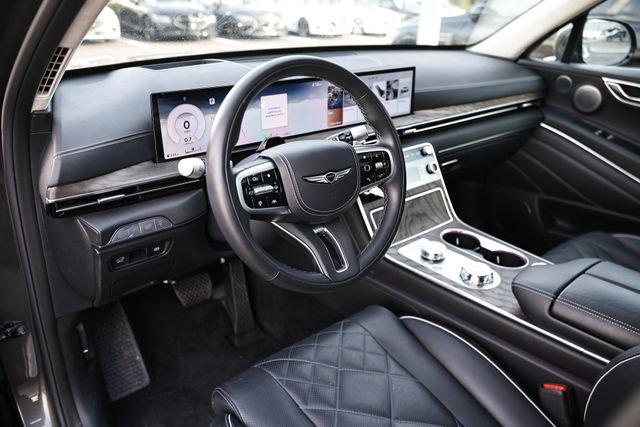Certified 2025 Genesis GV80 3.5T Prestige image 18