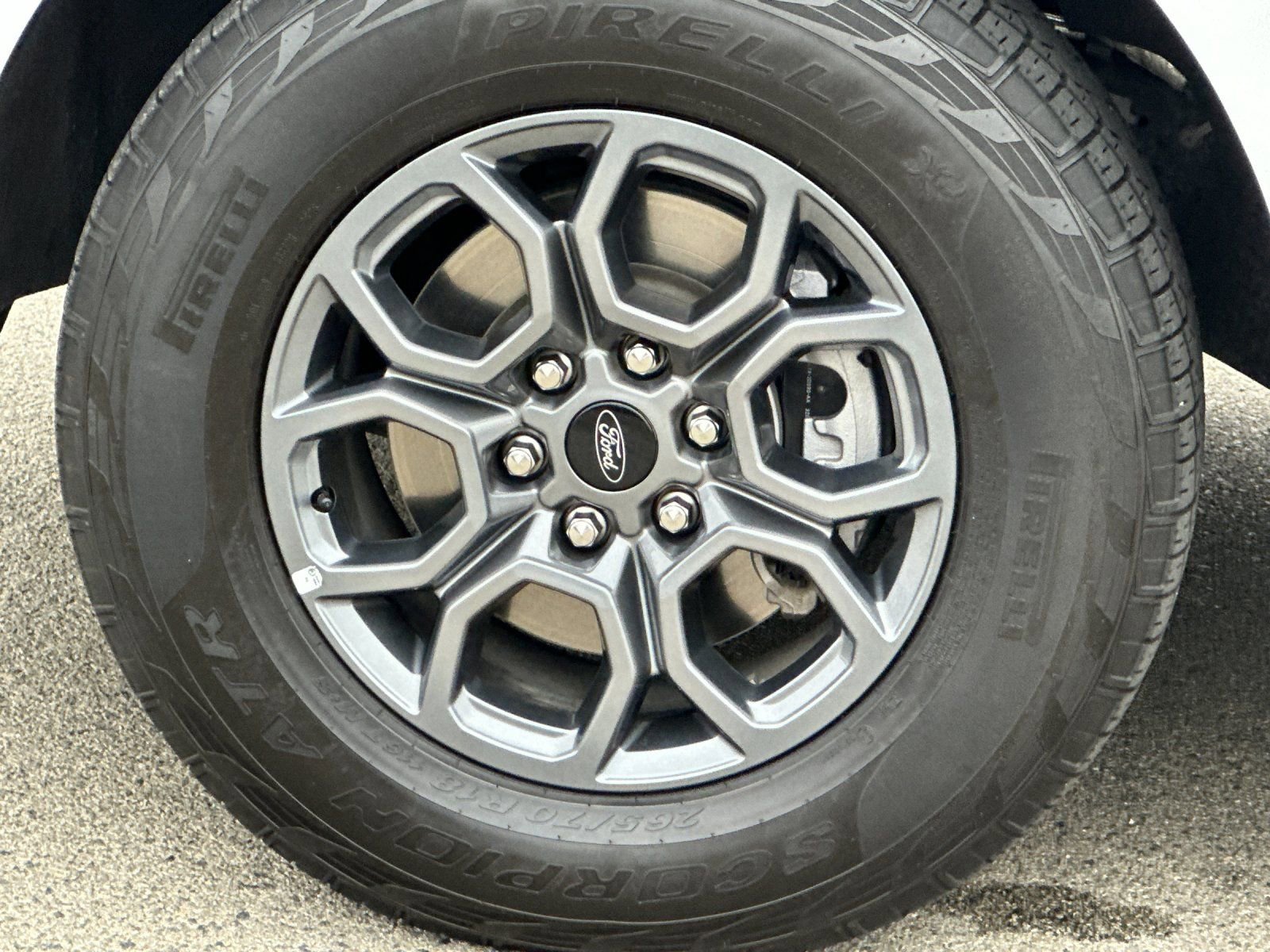 Used 2025 Ford Expedition Active AWD/4WD image 33
