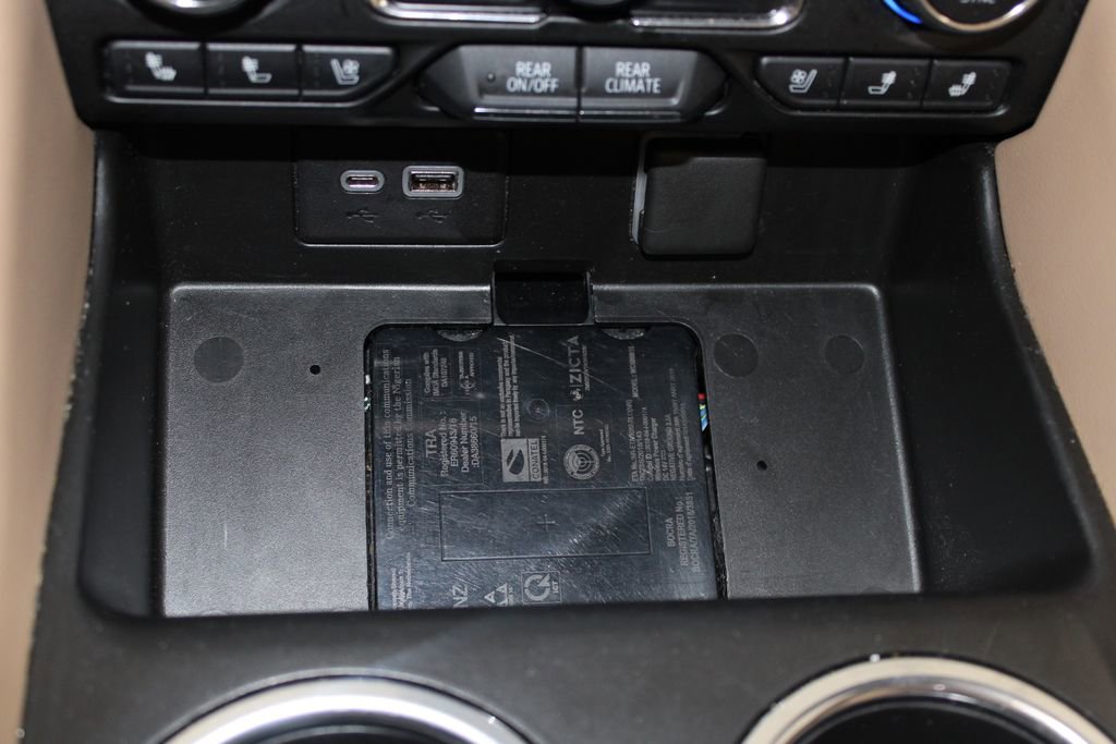 Used 2021 Chevrolet Tahoe Premier w/ Premium Package AWD/4WD image 48