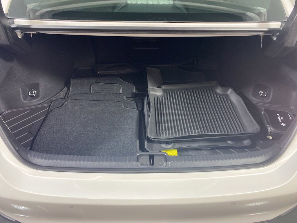 Used 2020 Lexus ES 300h w/ Premium Package image 27