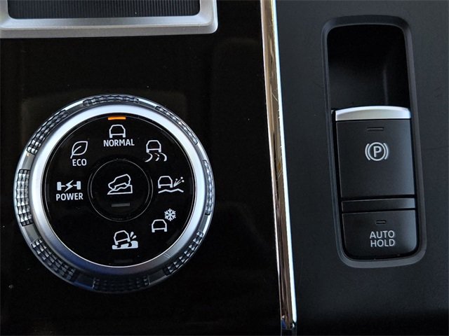 Used 2024 Mitsubishi Outlander SE image 23