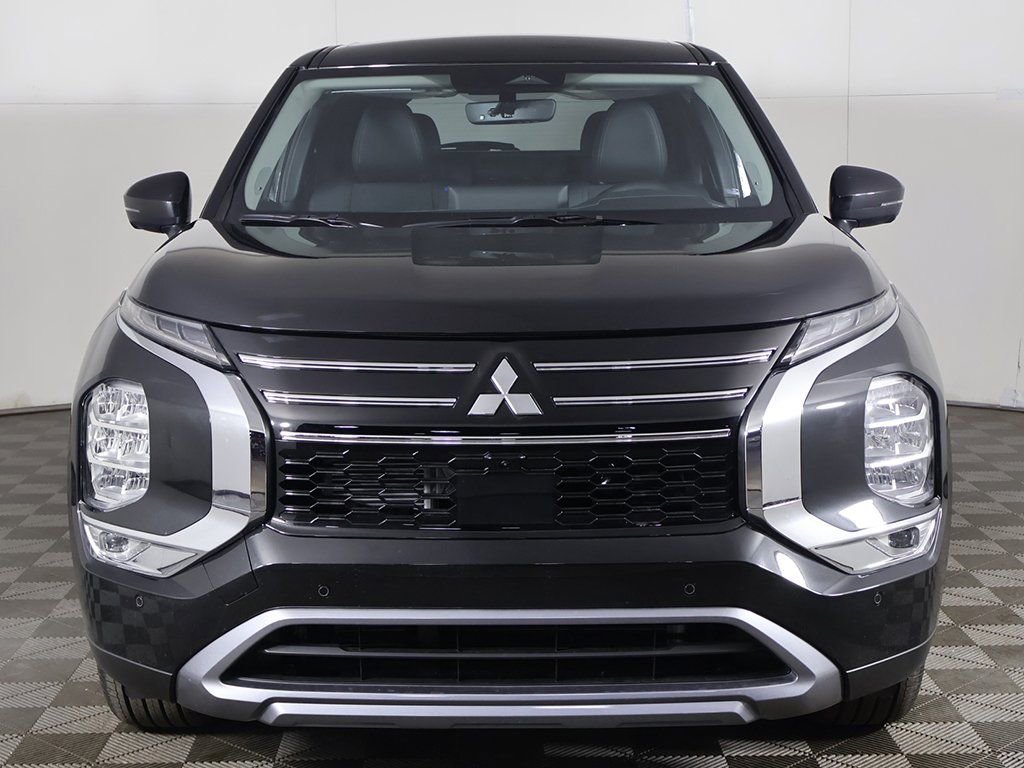 New 2026 Mitsubishi Outlander SE image 11