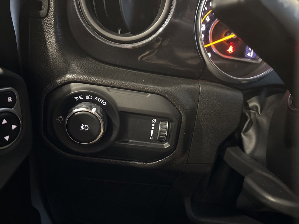 Used 2023 Jeep Wrangler Sport image 17