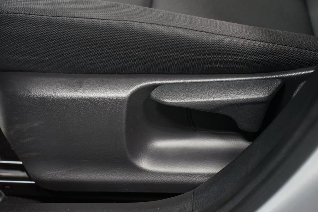 Certified 2023 Toyota Corolla LE image 30