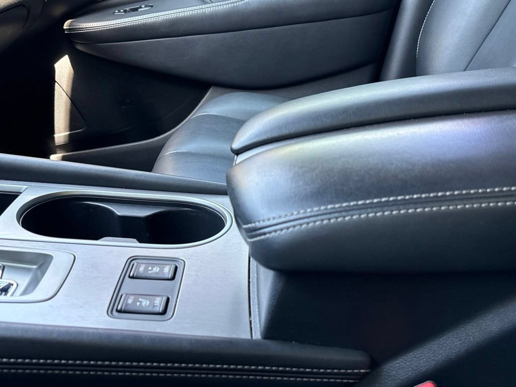 Used 2022 Nissan Murano SV w/ SV Midnight Edition Package FWD image 27