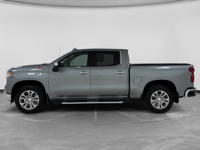 Used 2025 Chevrolet Silverado 1500 LTZ AWD/4WD image 6
