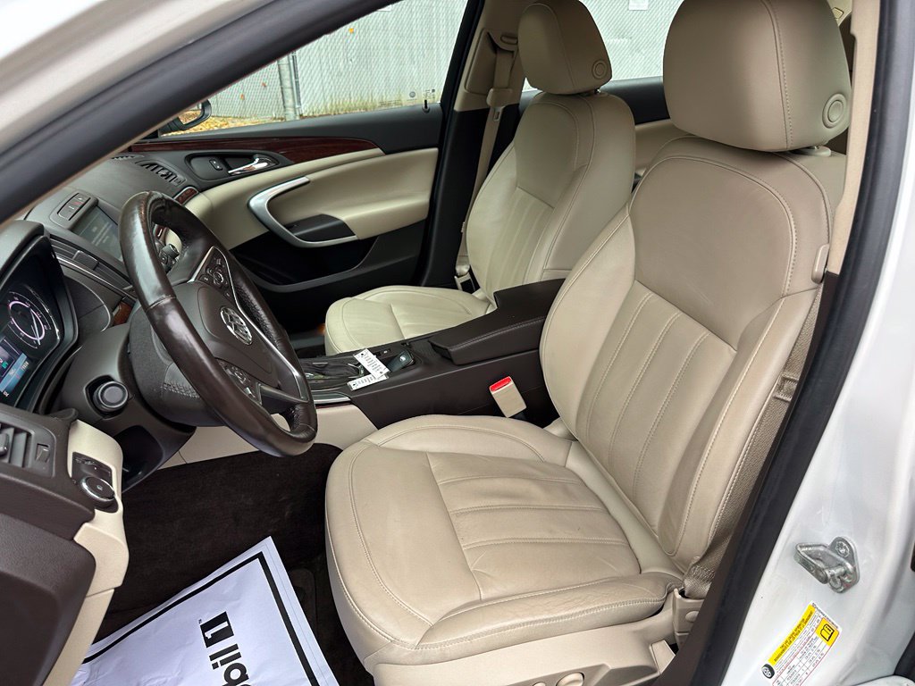 Used 2016 Buick Regal Premium w/ Experience Buick Package AWD/4WD image 19