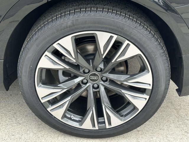 New 2026 Audi Q8 Premium Plus AWD/4WD image 4