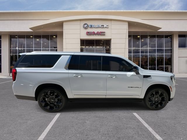 Certified 2026 GMC Yukon XL Denali w/ Denali Reserve Package AWD/4WD image 16