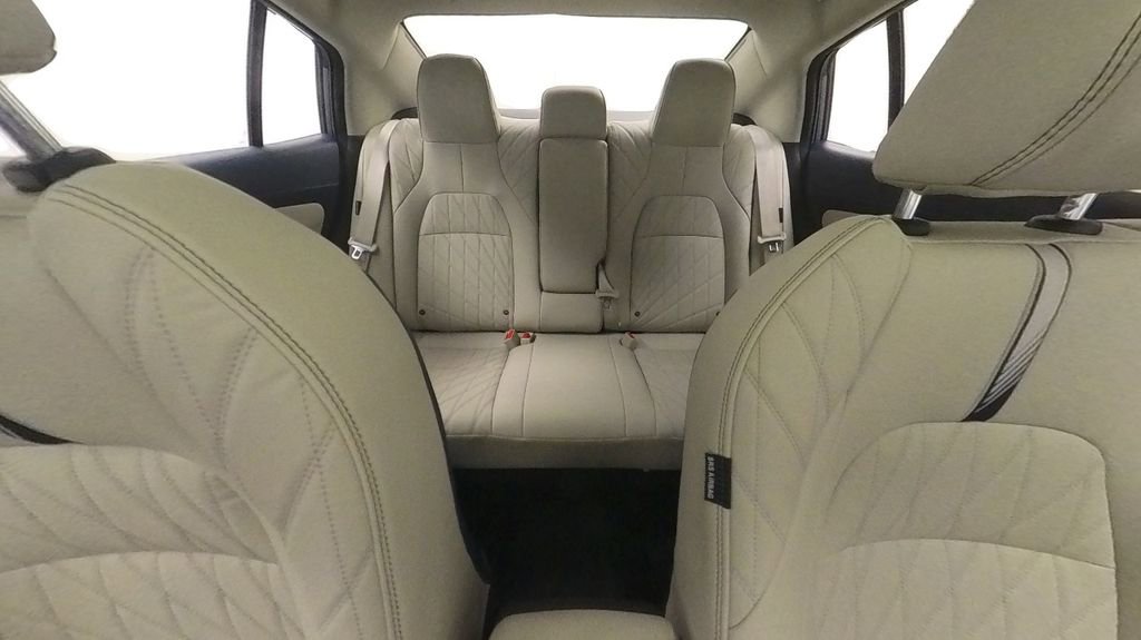 New 2026 Nissan Sentra SL w/ Floor Mat Package FWD image 31