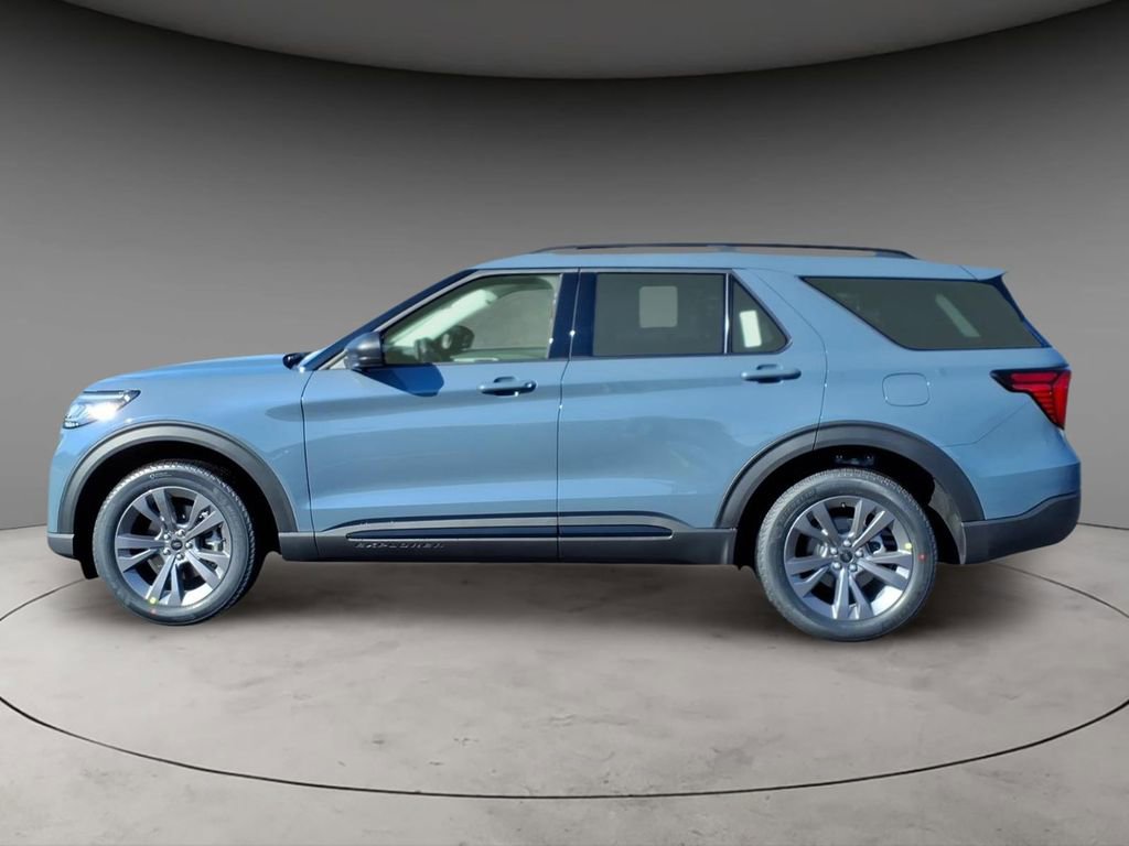 New 2026 Ford Explorer Active image 2