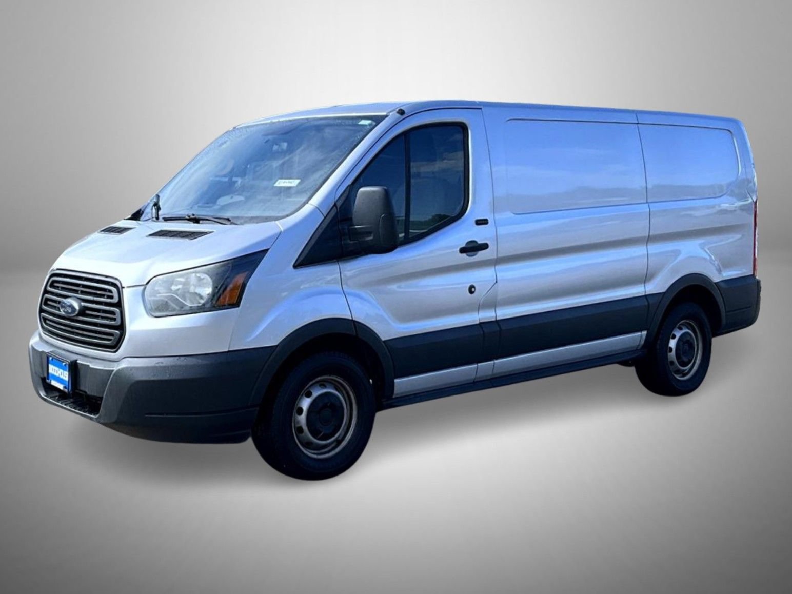 Used 2017 Ford Transit 150 130 Low Roof RWD image 1