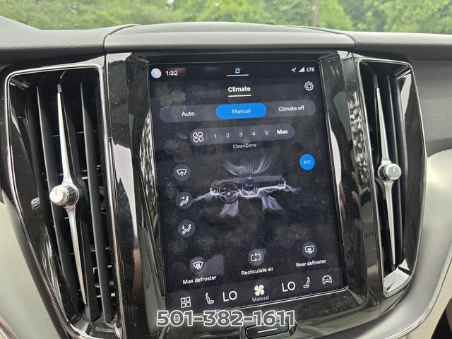 Used 2024 Volvo XC60 B5 Core AWD/4WD image 20