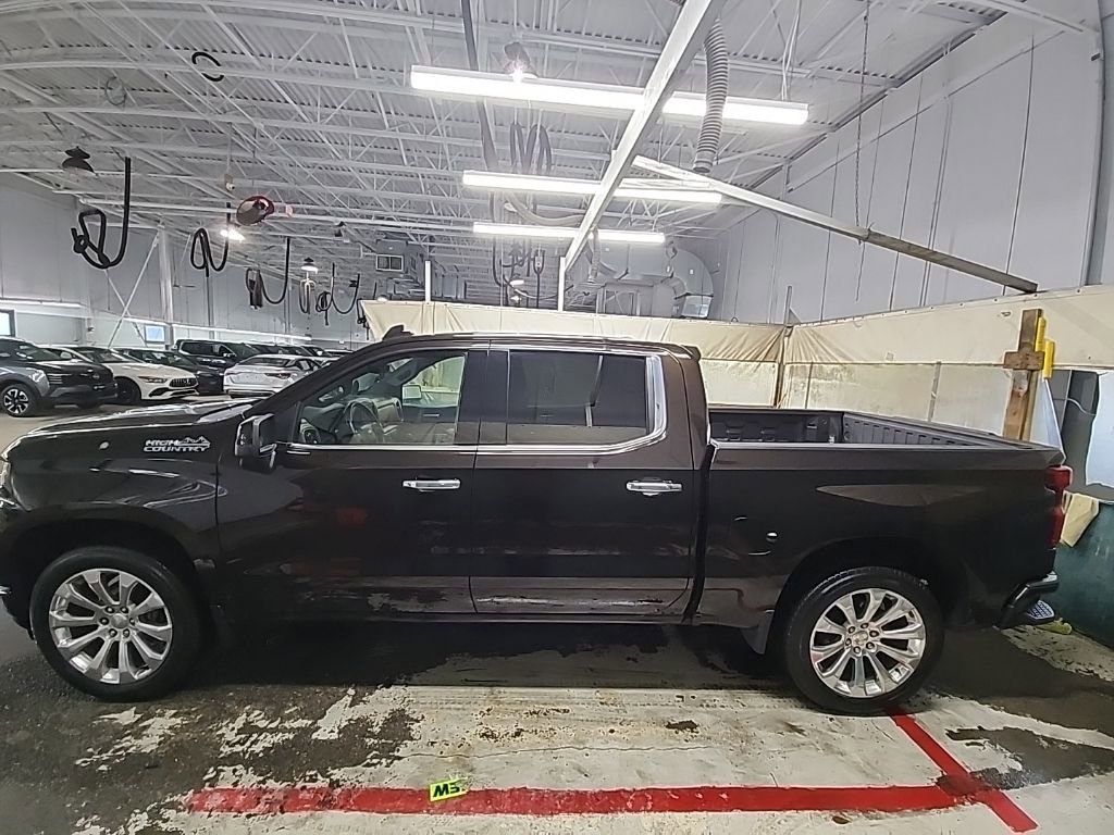 Used 2019 Chevrolet Silverado 1500 High Country w/ Technology Package image 5