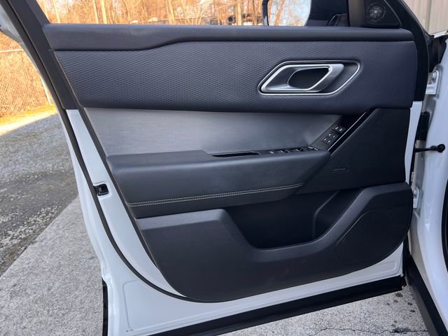 Used 2021 Land Rover Range Rover Velar R-Dynamic S image 9