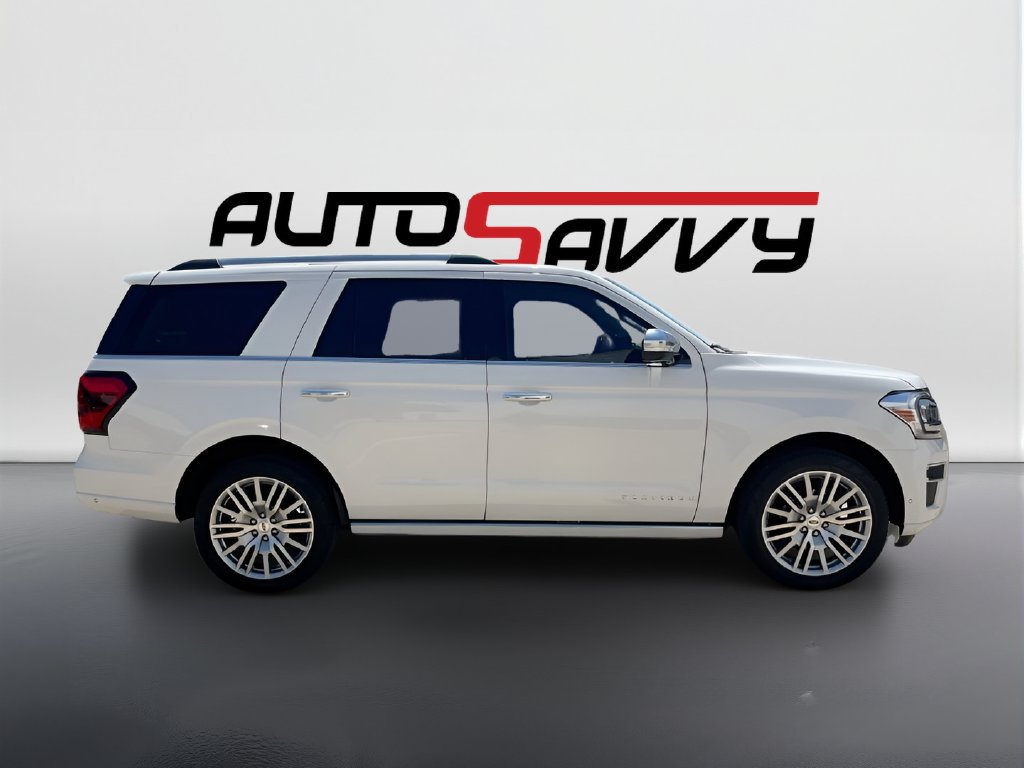 Used 2024 Ford Expedition Platinum RWD image 8