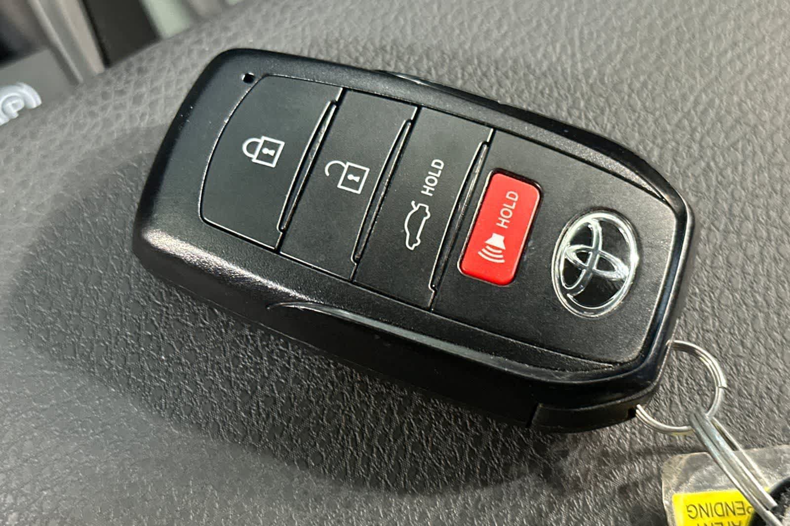 Used 2026 Toyota Camry SE w/ Multimedia Upgrade Package FWD image 27