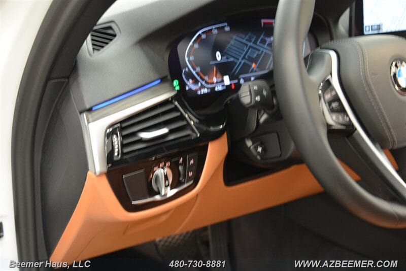 Used 2023 BMW 530i w/ Premium Package RWD image 32