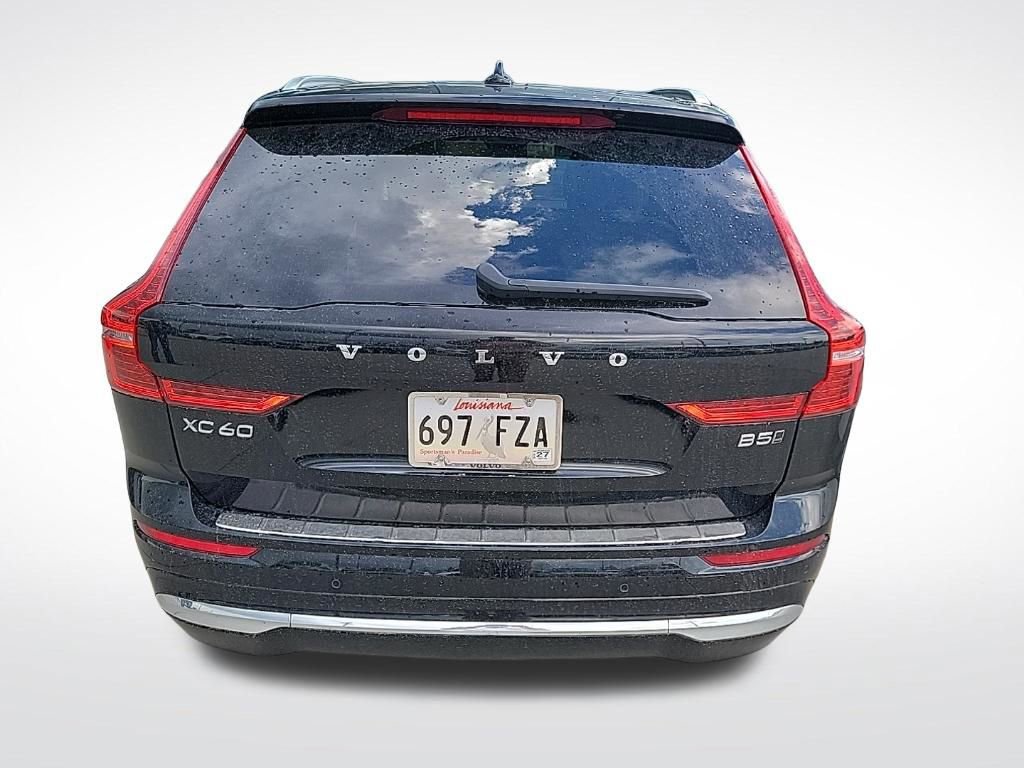 Used 2023 Volvo XC60 B5 Plus w/ Climate Package image 7
