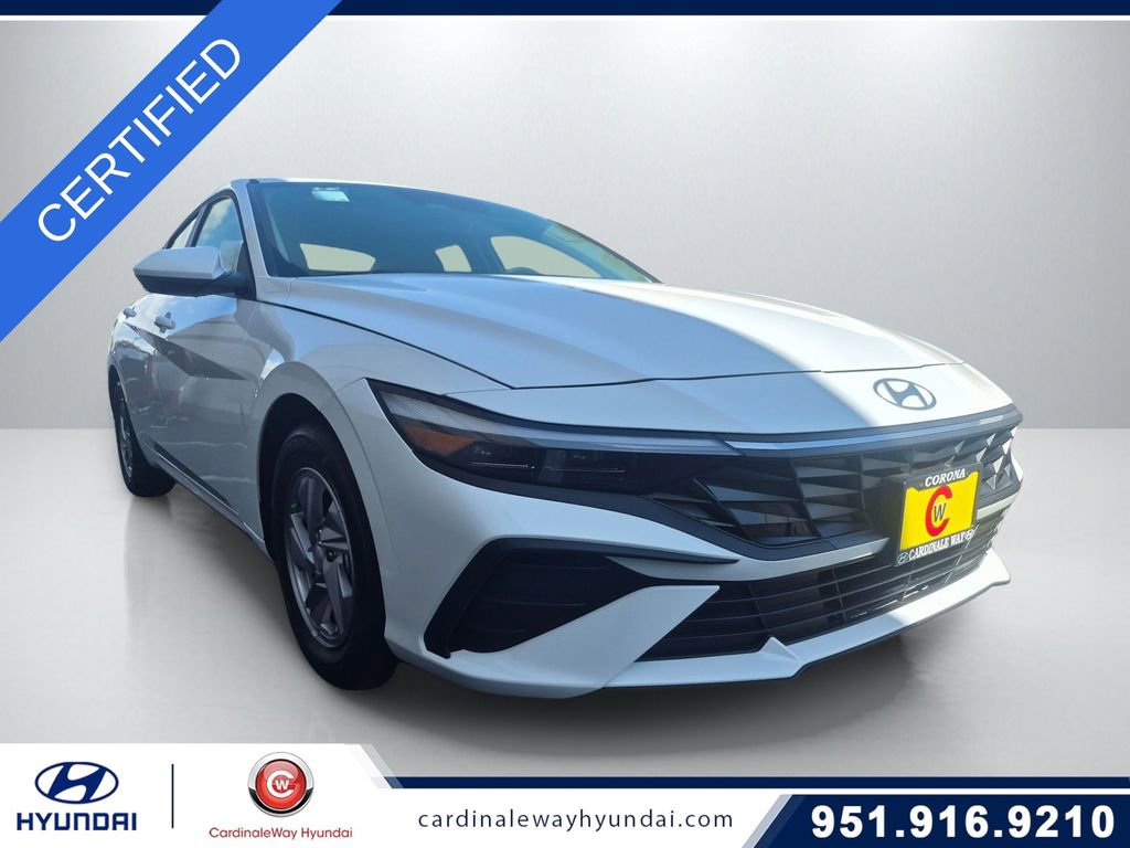 Used 2025 Hyundai Elantra SE w/ Cargo Package