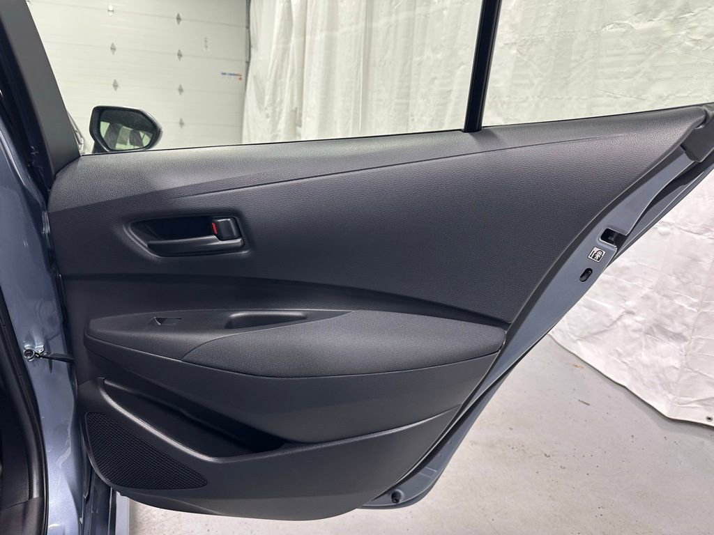 Used 2025 Toyota Corolla LE image 48