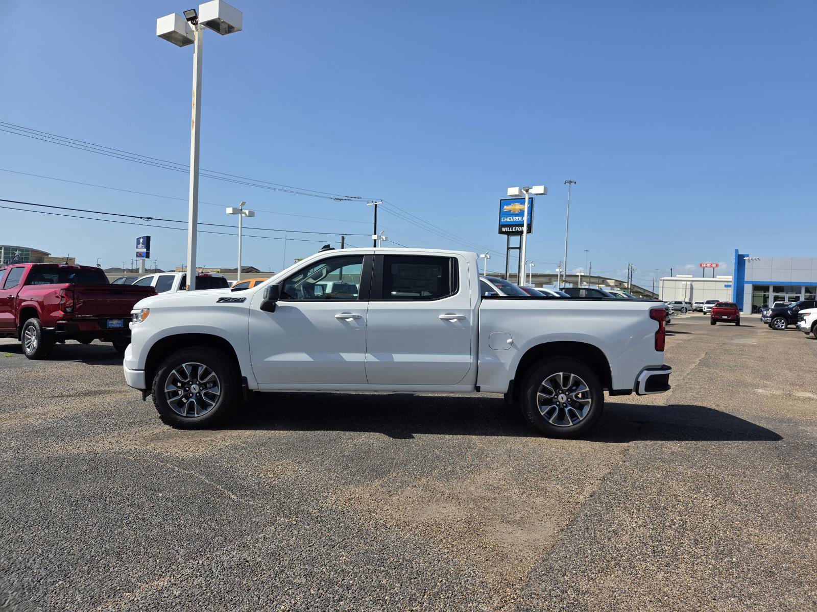 New 2026 Chevrolet Silverado 1500 RST w/ Z71 Off-Road Package AWD/4WD image 2