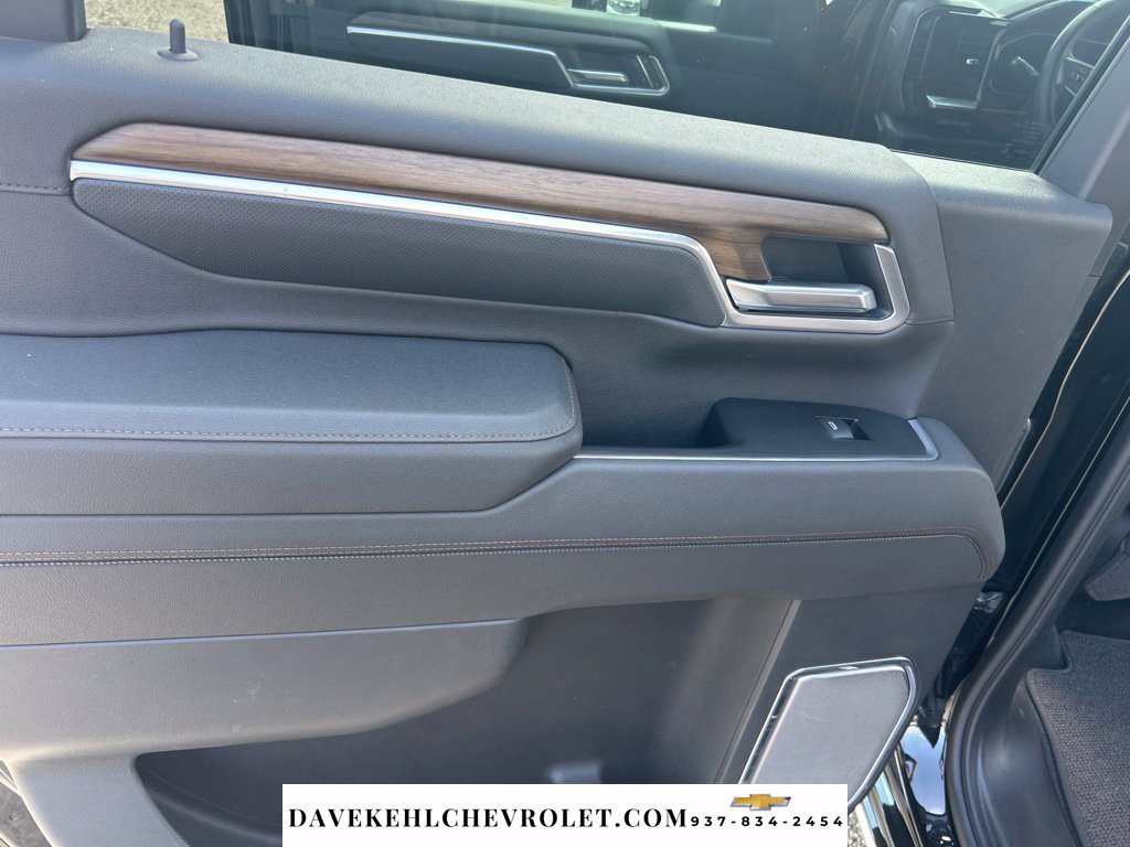 Used 2026 Chevrolet Silverado 2500 High Country w/ High Country Premium Package AWD/4WD image 19