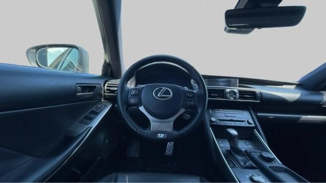 Used 2018 Lexus IS 300 F Sport w/ F Sport Package RWD image 11