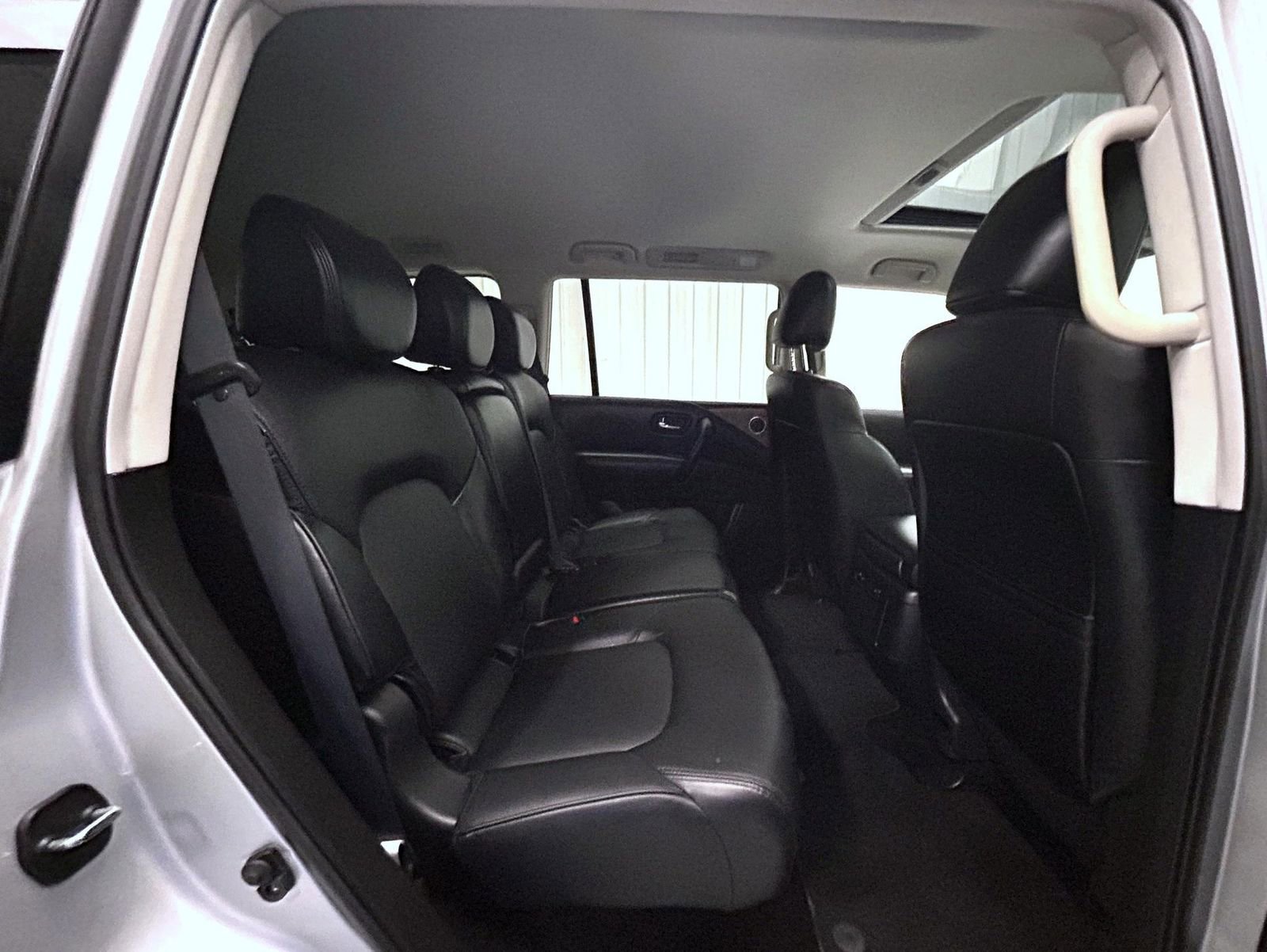 Used 2024 Nissan Armada SL AWD/4WD image 18