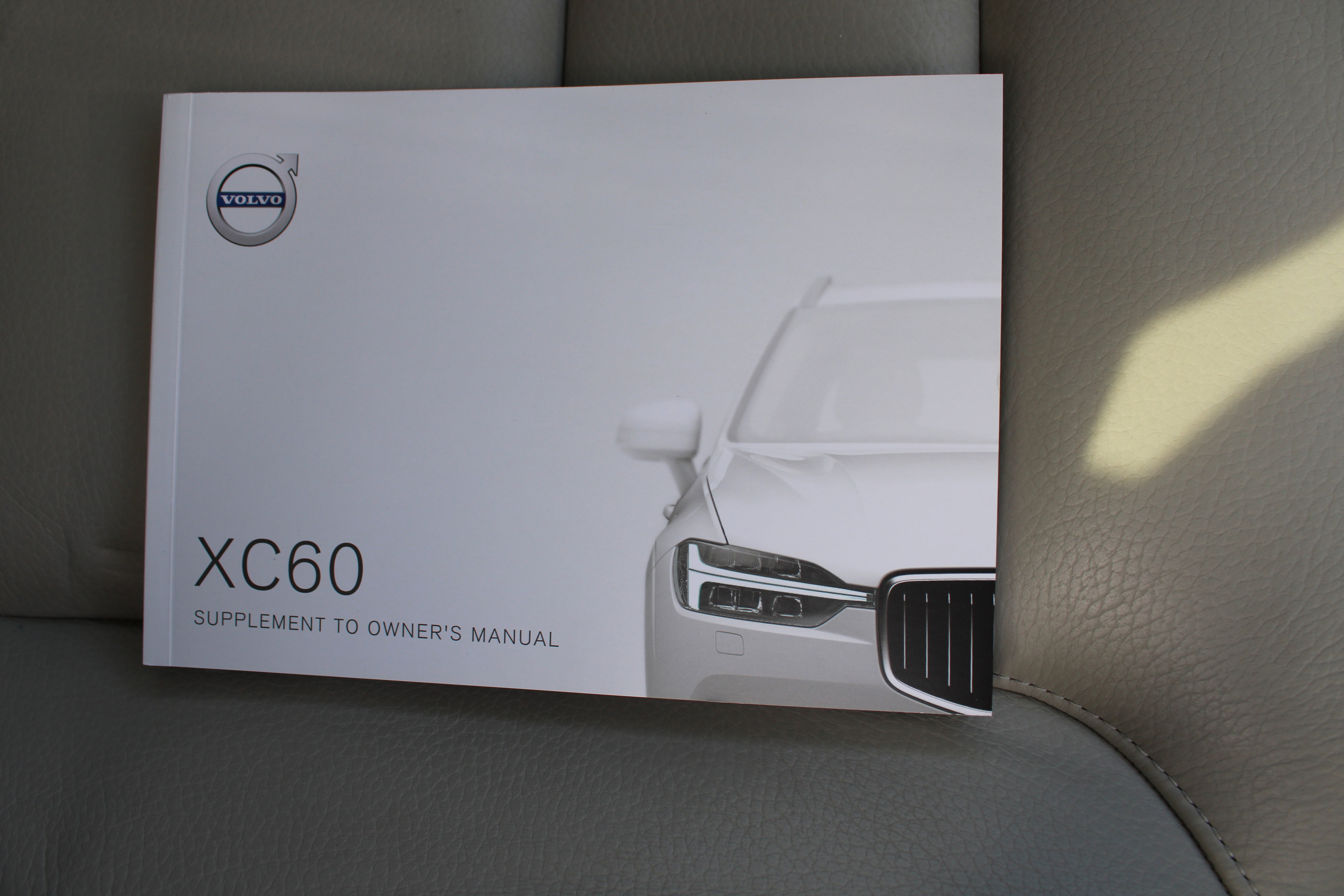 Used 2018 Volvo XC60 T6 Momentum w/ Protection Package Premier image 25