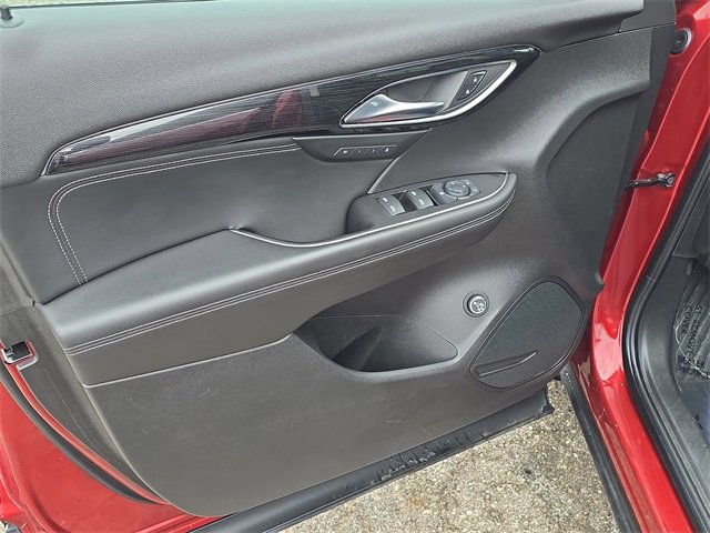 Used 2023 Buick Envision Essence image 18